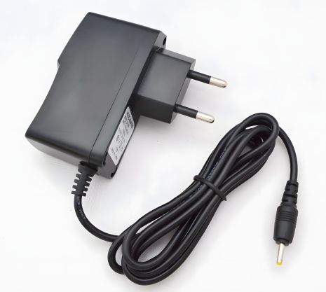 Зарядка для планшета 5V 2A / 2.5mm Black Зарядка для планшета 5V 2A / 2.5mm Black